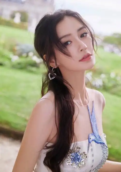 angelababy缺席跑男录制,疑似受看秀风波影响,工作室不回应_腾讯新闻