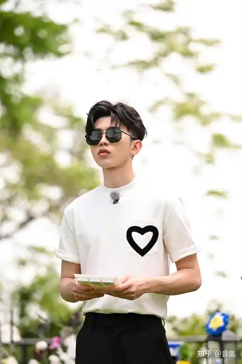 蔡徐坤在《奔跑吧》中最让你印象深刻的片段是什么? - 知乎