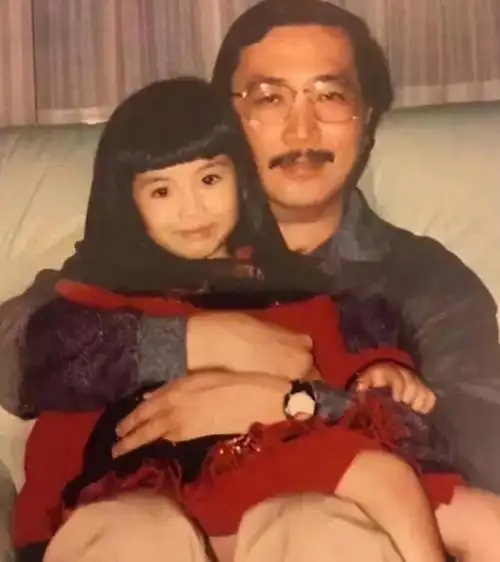 回顾朱丽倩的卑微让人看到了娱乐圈冰冷残酷的不公平