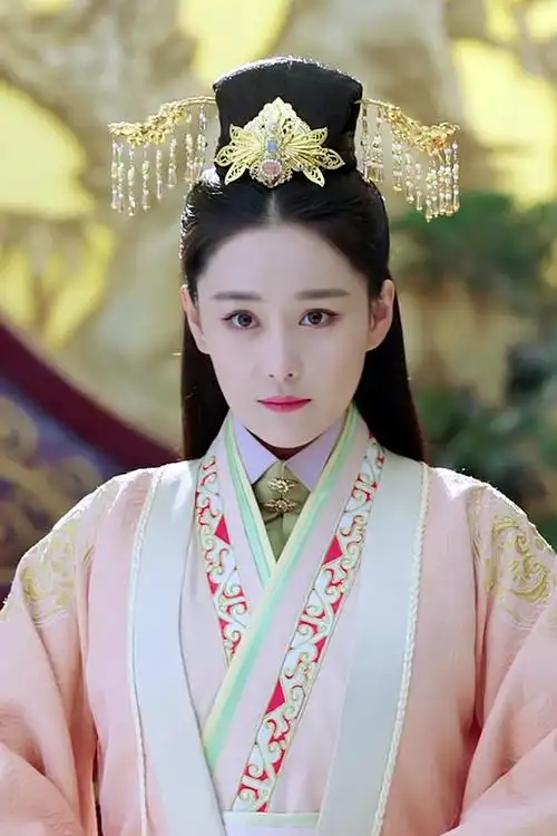 花谢花飞花满天谢千寻张馨予饰