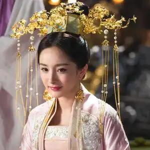 奢华精致古装新娘头饰凤冠首饰 扶摇同款杨幂华胜流苏古风首饰