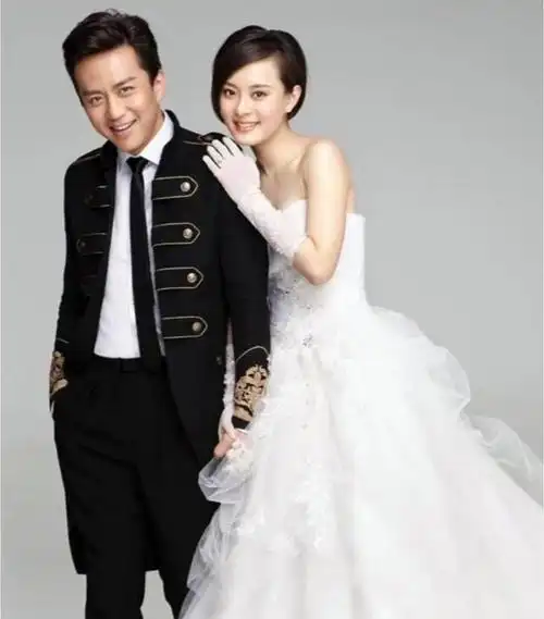 随随便便就能说出几对,比如陈小春应采儿,孙俪邓超,张若昀唐艺昕,鹿晗