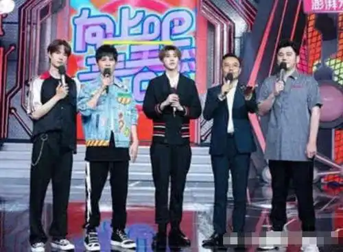 大张伟我身高175蔡徐坤我183两人同框后画面亮了