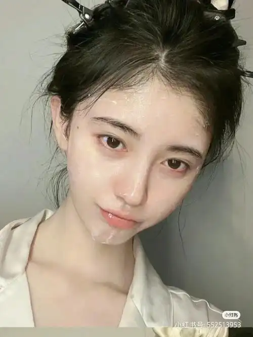 鞠婧祎绝美素颜