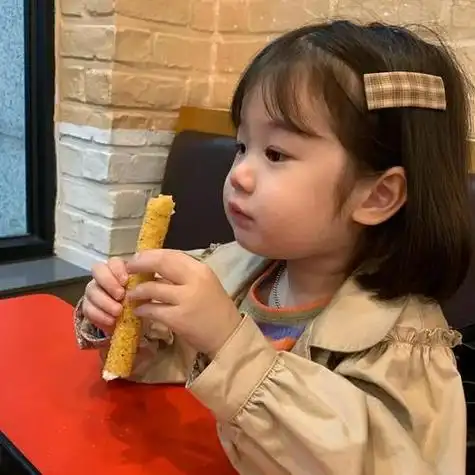 胖嘟嘟萌娃小女孩头像 女生头像图片大全 -【爱个性】