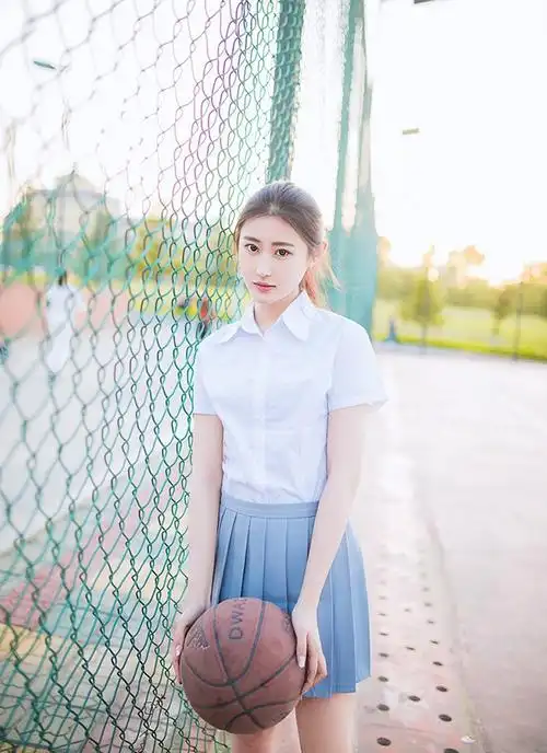 美女校花教室清纯写真图片,清纯美女,美女,写真,清纯,校花,制服,校服