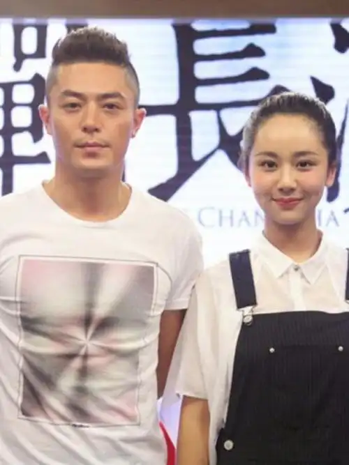 杨紫霍建华合影旧照