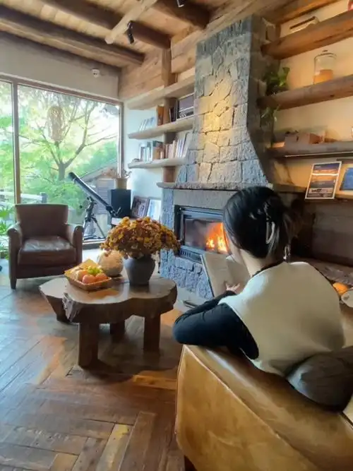 给我一个安静的角落避开所有眼光的探索