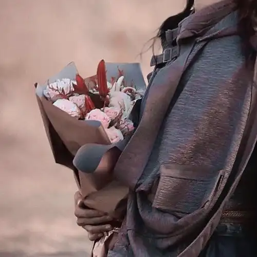 肖战#捧花头像94