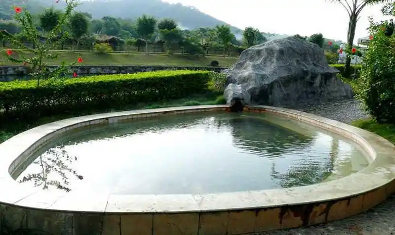 莲花山温泉度假村