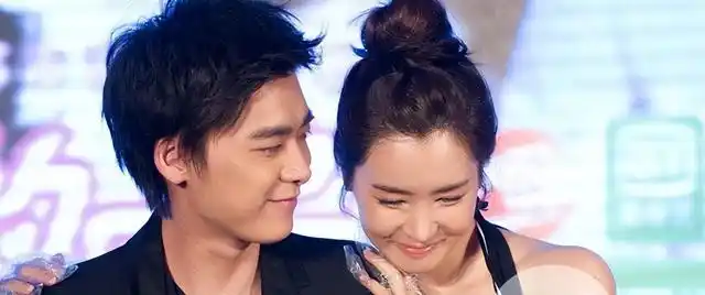 李多海官宣结婚:与崔东旭8年的恋爱长跑终于结束!结婚照好美