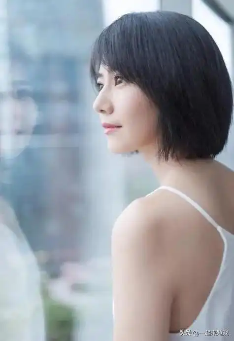 高圆圆:清新美貌,演艺圈最美女星|侵权|原创|模特_网易订阅