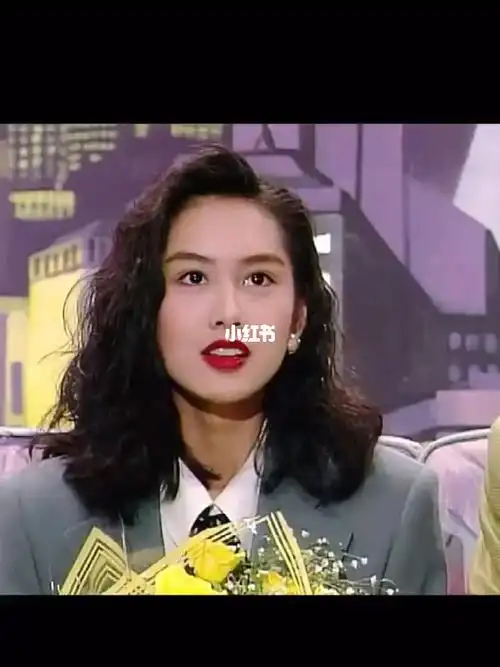 港风复古卷发朱茵