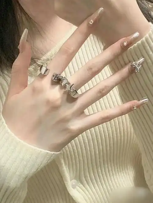 如何美白手部皮肤,30岁还能养成少女手吗?