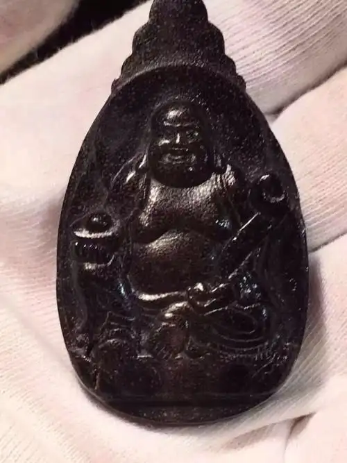 亚洲犀牛角多少钱一克?