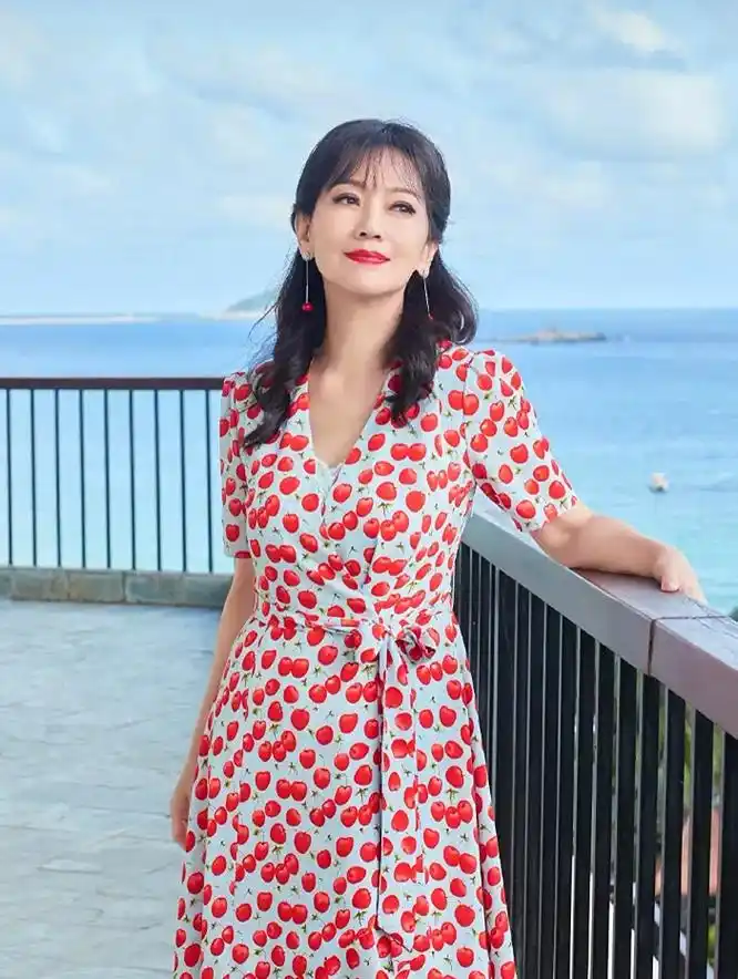 不老女神赵雅芝美拍 - 抖音