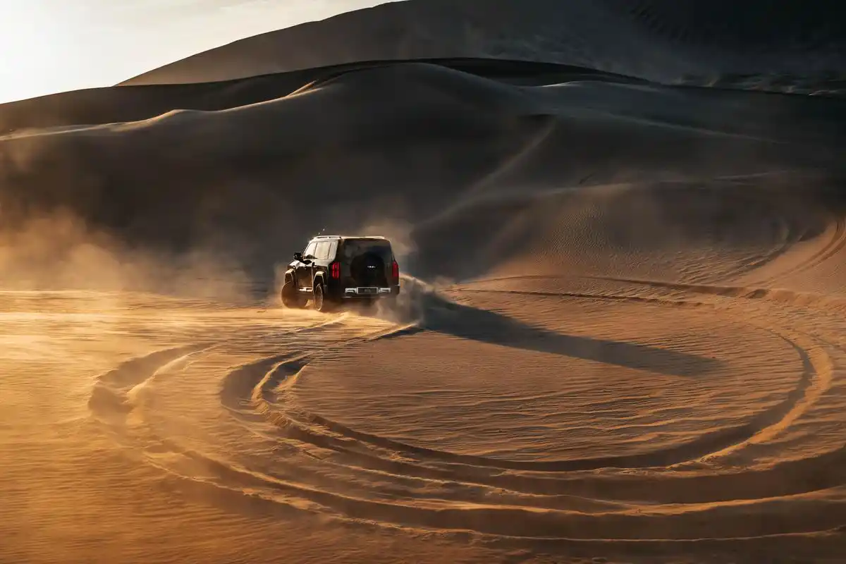 凌风驭沙,豹5征服广袤大漠 极致强悍,颠覆传统越野体验 #方程豹阿拉善