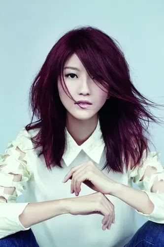 专访蔡淳佳:冷静与自己对话,不刻意求变 展现真实自我-搜狐大视野-搜