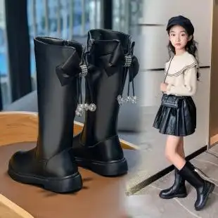 女童靴子儿童长靴长筒靴秋冬季蝴蝶吊坠高筒加绒公主大童马丁中筒