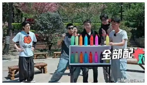 九南真惨,被敲托的师弟嫌弃,签名被师弟拖走,被冲上台观众拉扯