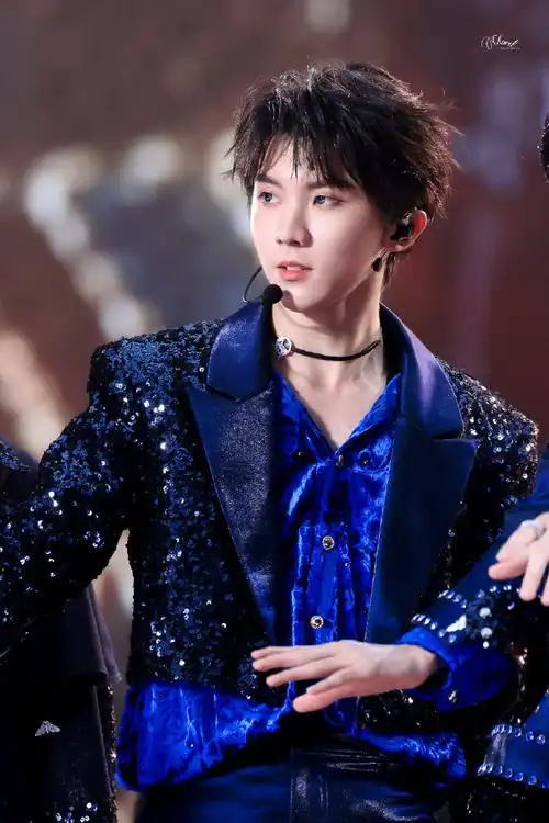 马嘉祺重庆时代少年团演唱会"紫海"现场96!