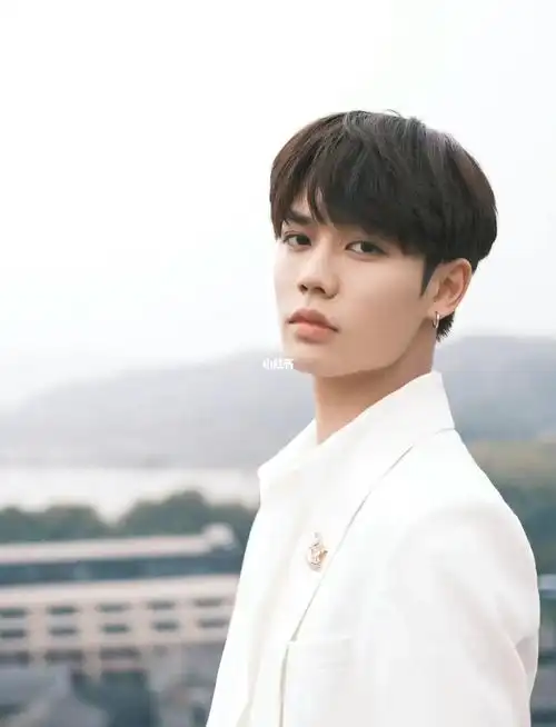 你们能get到林彦俊的颜吗