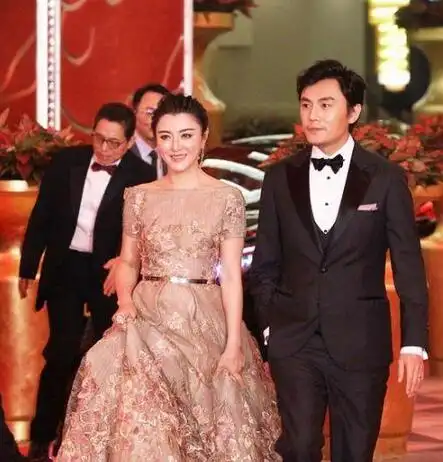 秦昊再获影帝 传其前妻是石洋子?