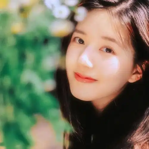 赵露思清新森系头像,明星头像图片-回车桌面