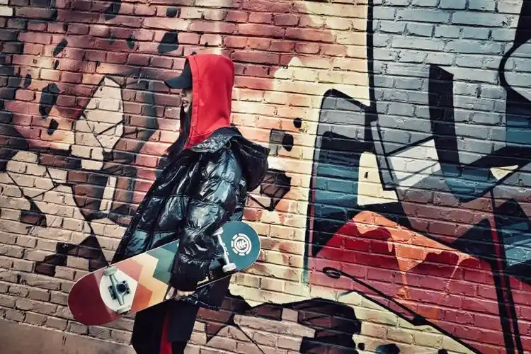 大陆 女 屈菁菁 > 屈菁菁嘻哈风酷炫写真图片(4/6)返回首页 电脑壁纸