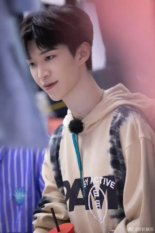 范丞丞720潮流主理人