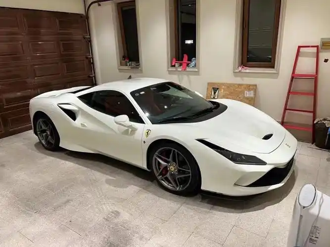 法拉利 f8 白红,100多公里,全车车衣_法拉利怎么样_超跑_跑车_法拉利