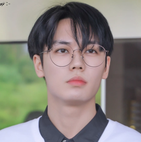 原创团队c位素颜照林彦俊帅气吴宣仪皮肤好王艺瑾当之无愧