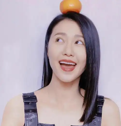 回顾娶了摇滚女神谭维维生下一儿一女陈亦飞的生活幸福吗