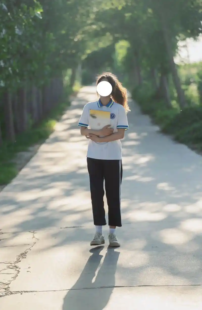 扶沟高中2019届校服永远的神.#校服 #学生时代 #青春的 - 抖音