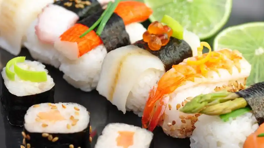 日本料理,寿司,海鲜,酸橙,红鱼子酱,米卷 4k