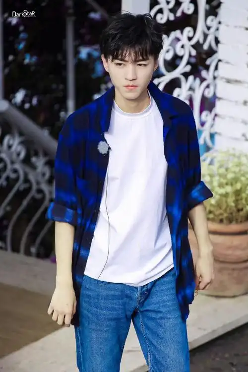 只为王俊凯#97#王俊凯2024凯启甲辰#  "我喜欢大海,因为它是蓝色的