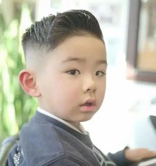 小男孩清爽短发推荐 跟着剪秒变小小男神_儿童发型 - 美发站