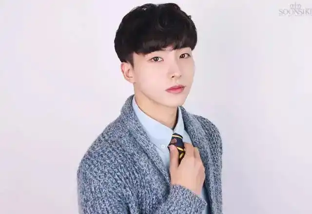 男生纹理烫发型图,男生烫头发型种类(男士蓬松发型 , 纹理烫发)