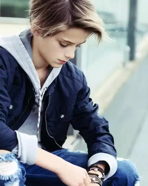 世界上最帅的男孩被封为世界最帅的小男孩