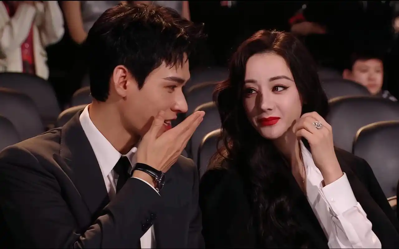 迪丽热巴方否认与龚俊二搭《开启》:cp粉期待落空,专注各自事业