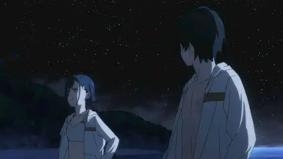 在昨天新的一集中,莓终于没有哭了,虽然在星空下的告白被打断,但是