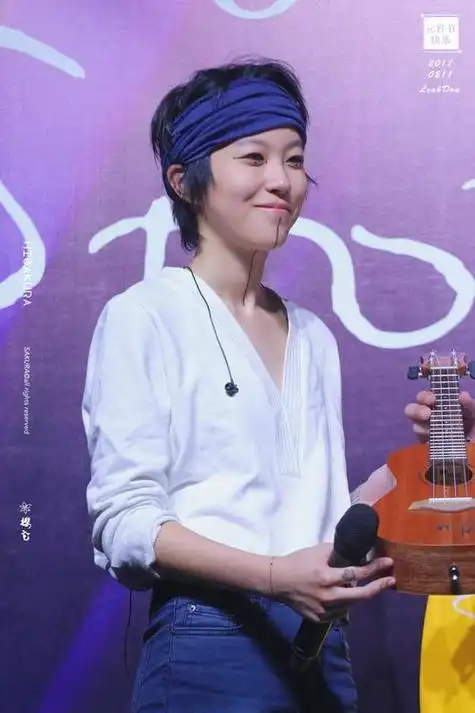 窦靖童最新近照引质疑,感情走向扑朔迷离,男女之间何去何从?