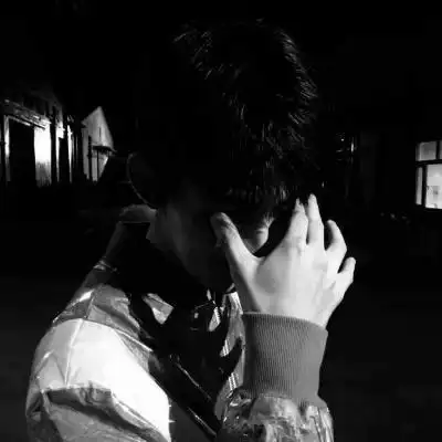 男生伤感黑白头像最新扣扣头像男黑白伤感图片