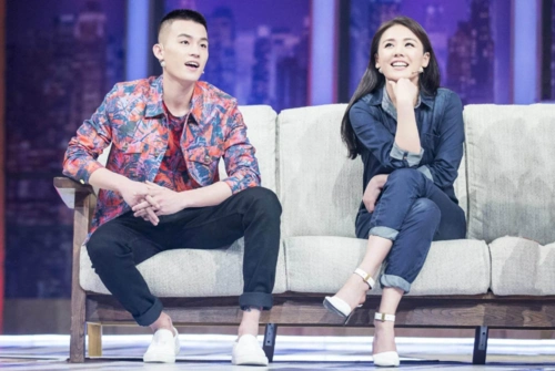 马思纯新男友张哲轩男方好友恭喜睡到女明星什么人呀