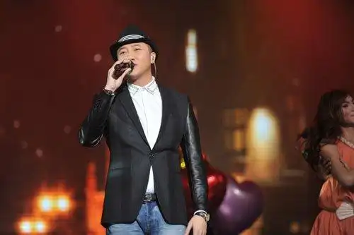 《歌声传奇》将进入总决赛 赛后关喆将启动个演