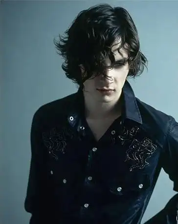 欧美男士发型男士长发复古野性带来不一样的视觉美感