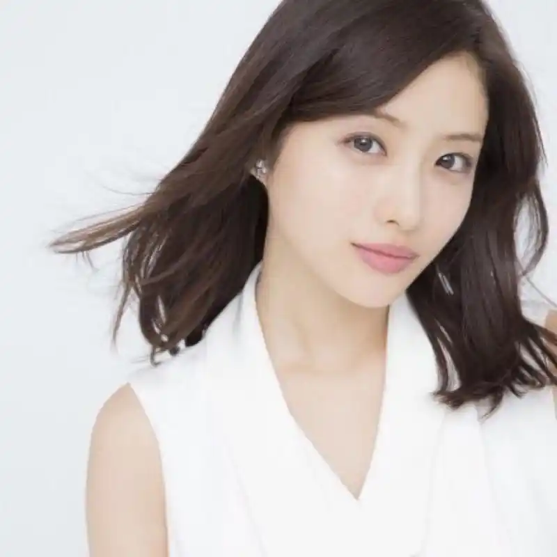 石原里美…_来自amandalovejyh的图片分享-堆糖