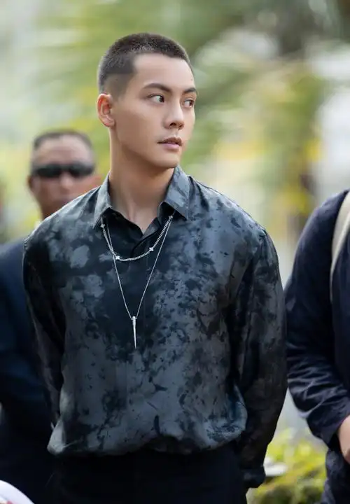 1/13陈伟霆评论暂无评论