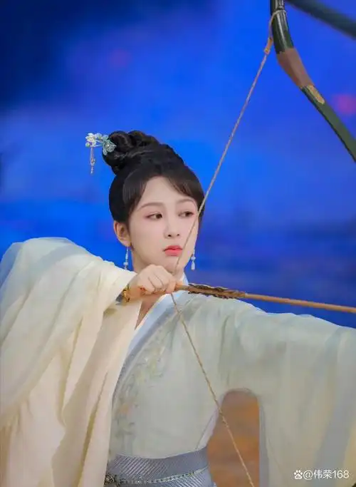 杨紫《国色芳华》未拍先火,再度掀起古装浪潮!