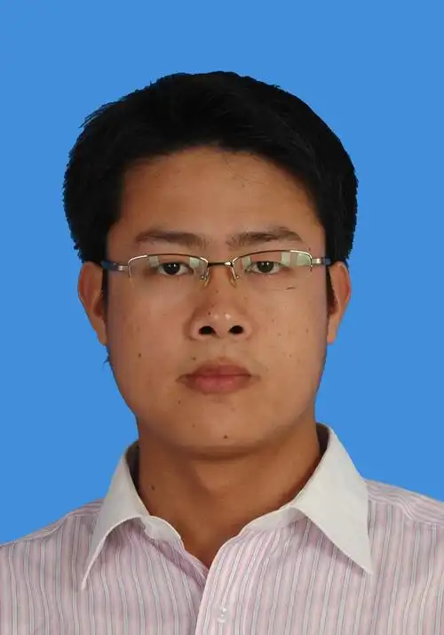 各位大神,请帮我p成白底照片,谢谢!